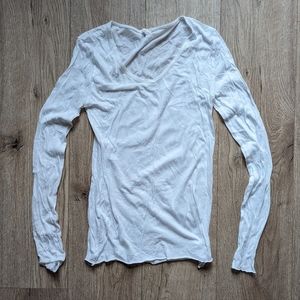 Skin Organic long sleeve vneck